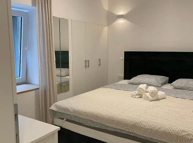 Ena Diva * 자오스트로그